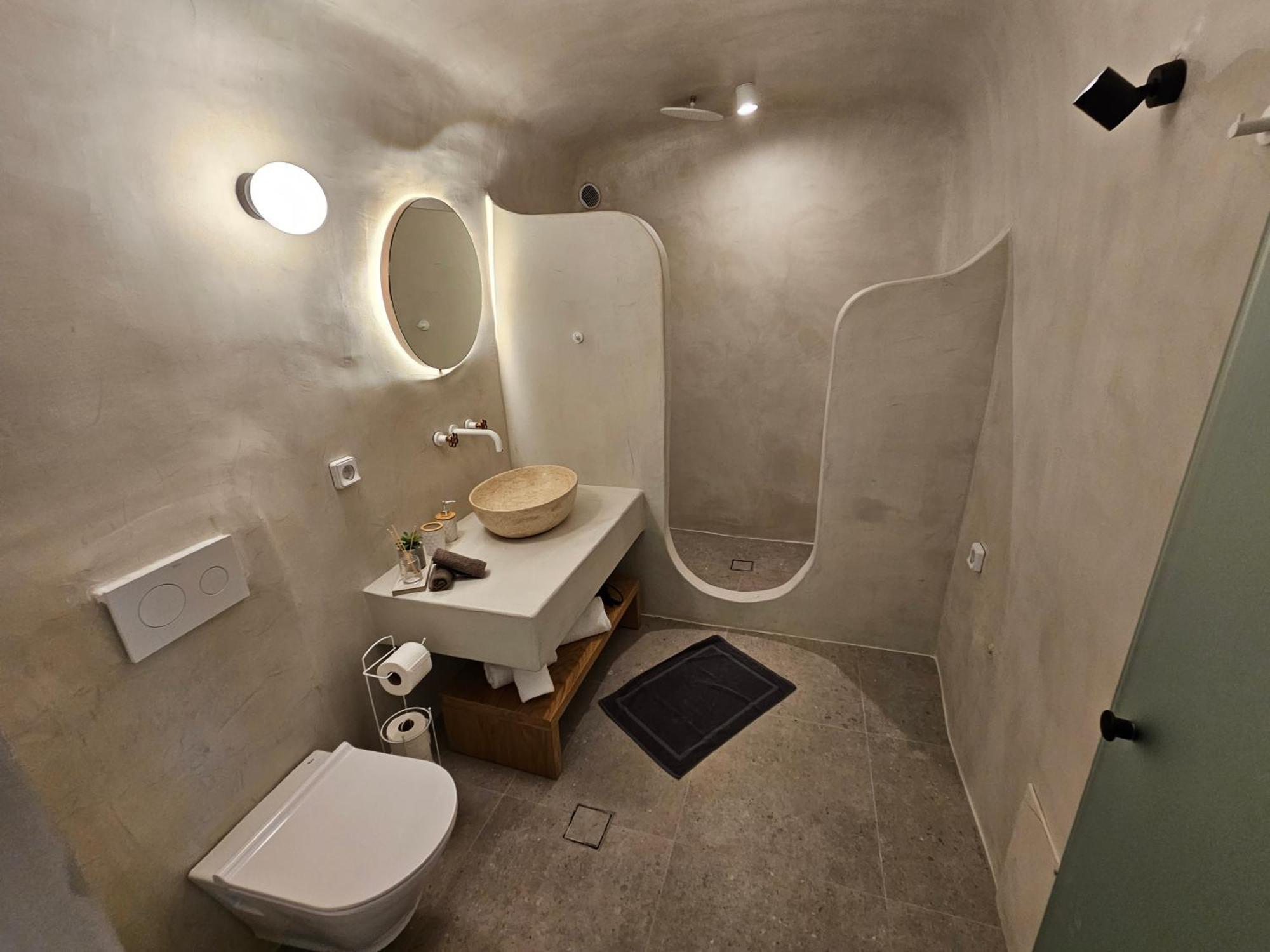 Petroma Cave Suites Vourvoúlos Habitación foto